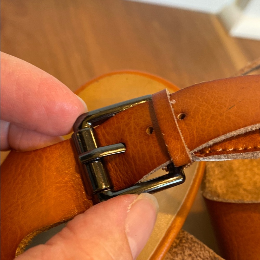 Old Navy Brown Orange Wide strap Pleather Wedge Heel Sandals w Buckle - Picture 4 of 11